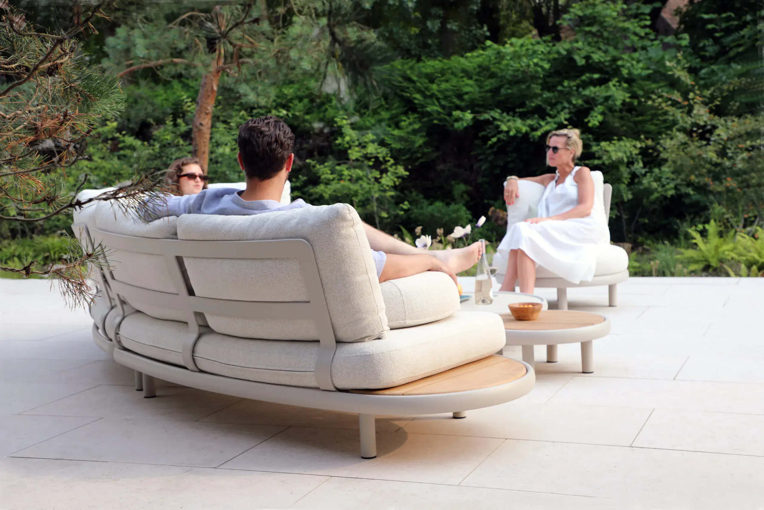CLOUD SOFA AMB 6 scaled